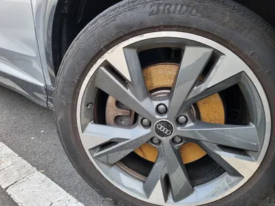 2022 Audi e-tron VIN: