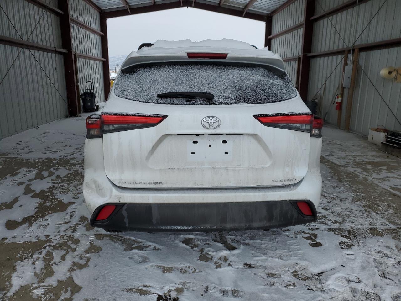 2022 TOYOTA HIGHLANDER XLE VIN:5TDGZRBH2NS180632