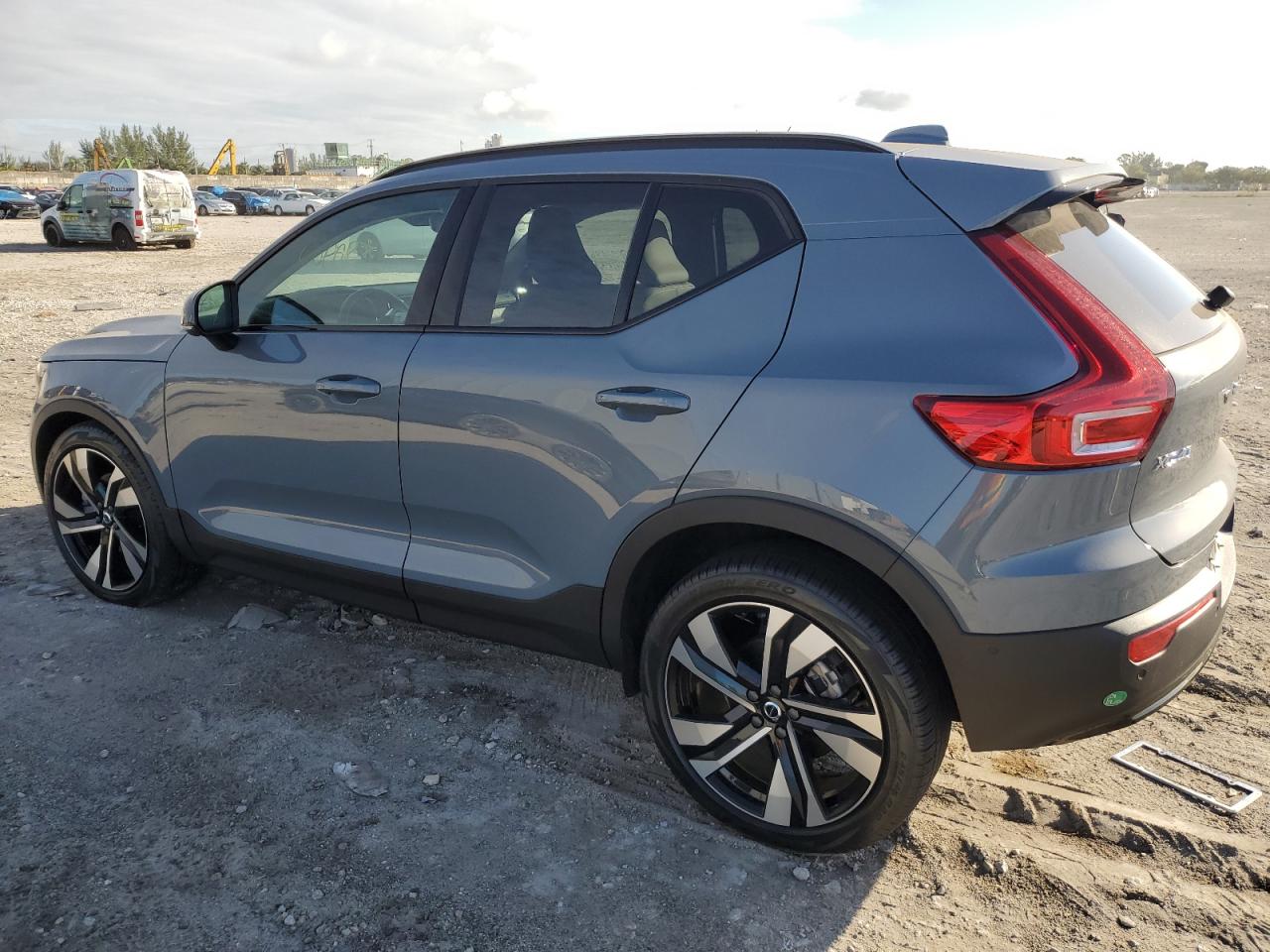 2023 VOLVO XC40 ULTIMATE VIN:YV4K92HM6P2113982