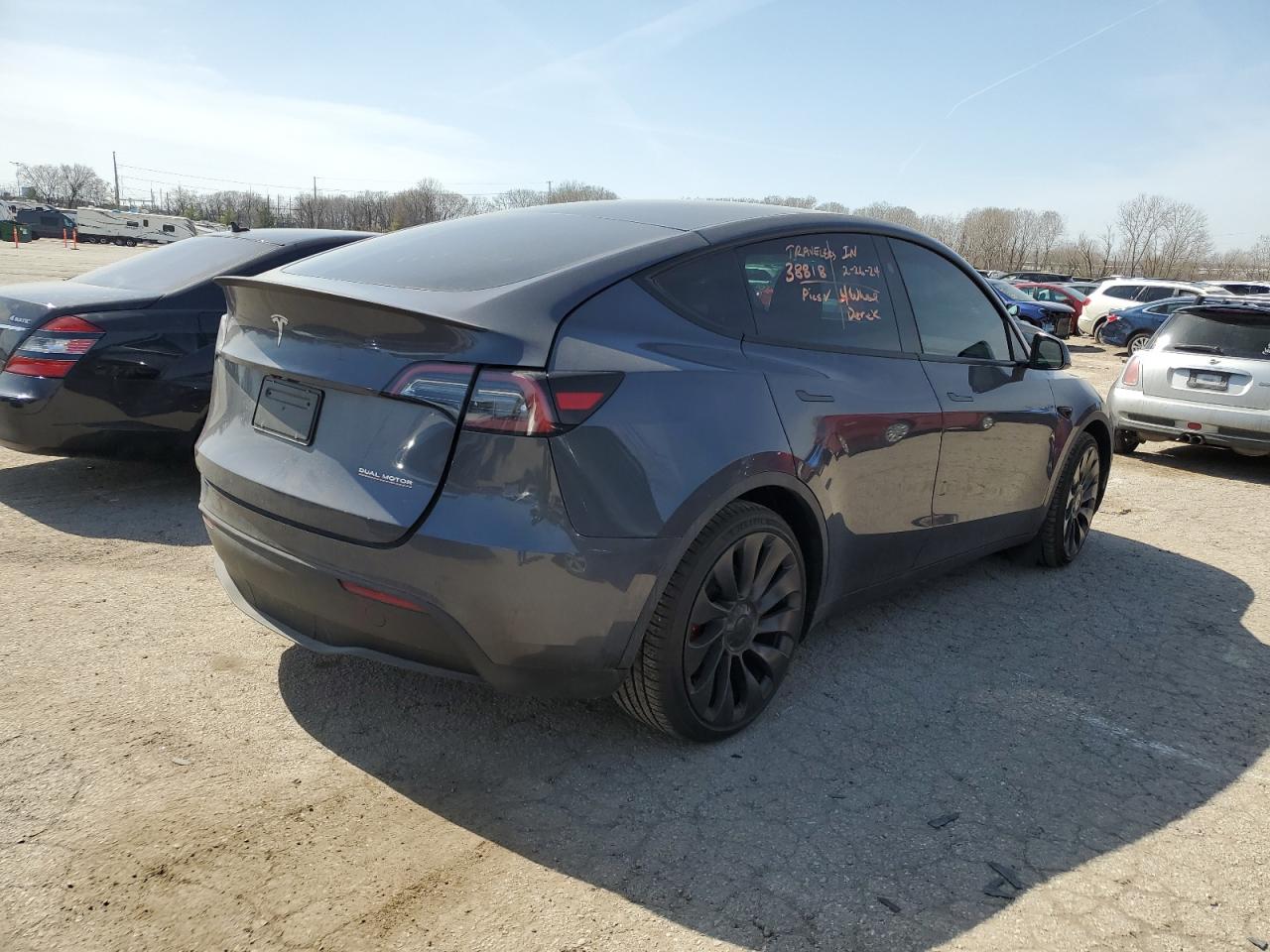 2023 TESLA MODEL Y  VIN:7SAYGDEF7PF938448