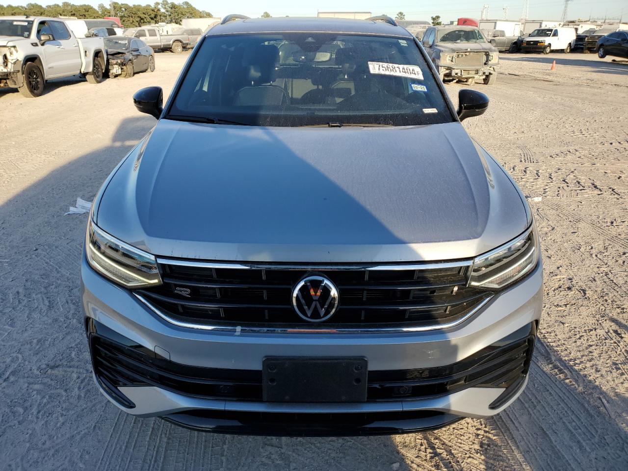 2022 VOLKSWAGEN TIGUAN SE R-LINE BLACK VIN:3VVCB7AX8NM063252