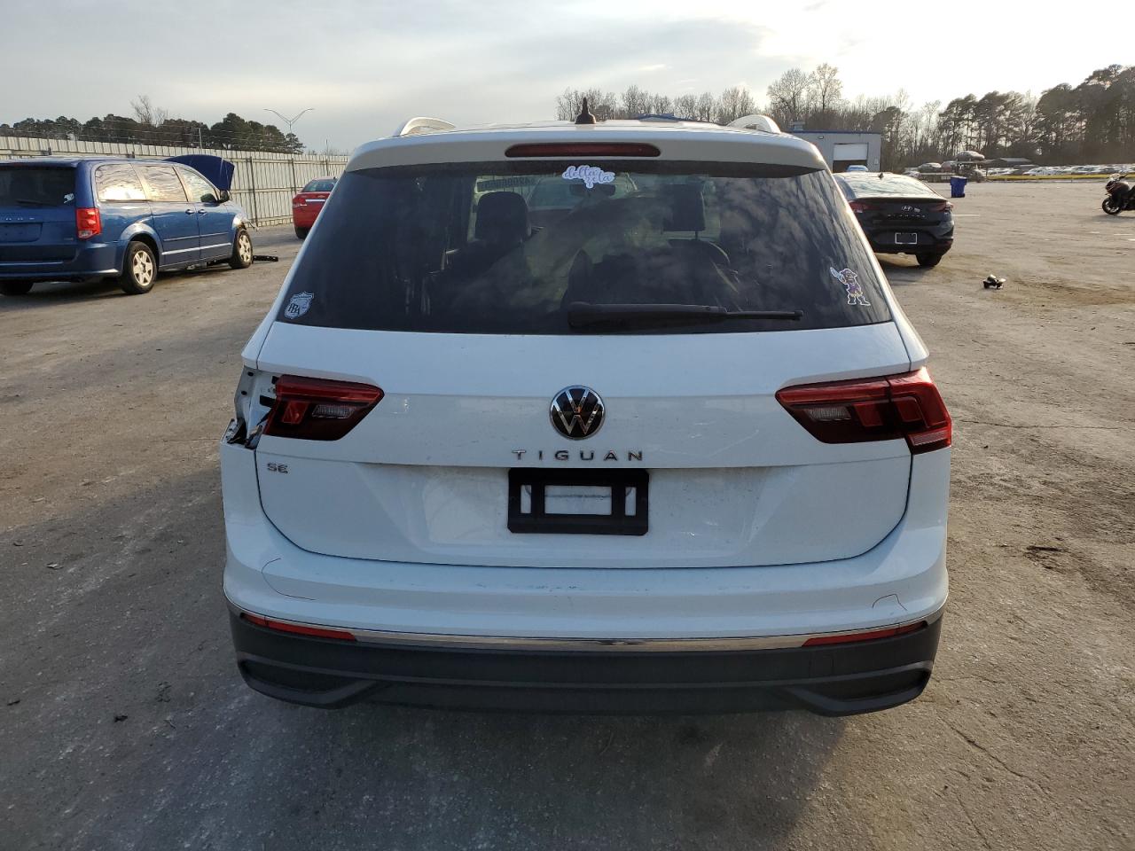 2022 VOLKSWAGEN TIGUAN SE VIN:3VV3B7AX9NM164428