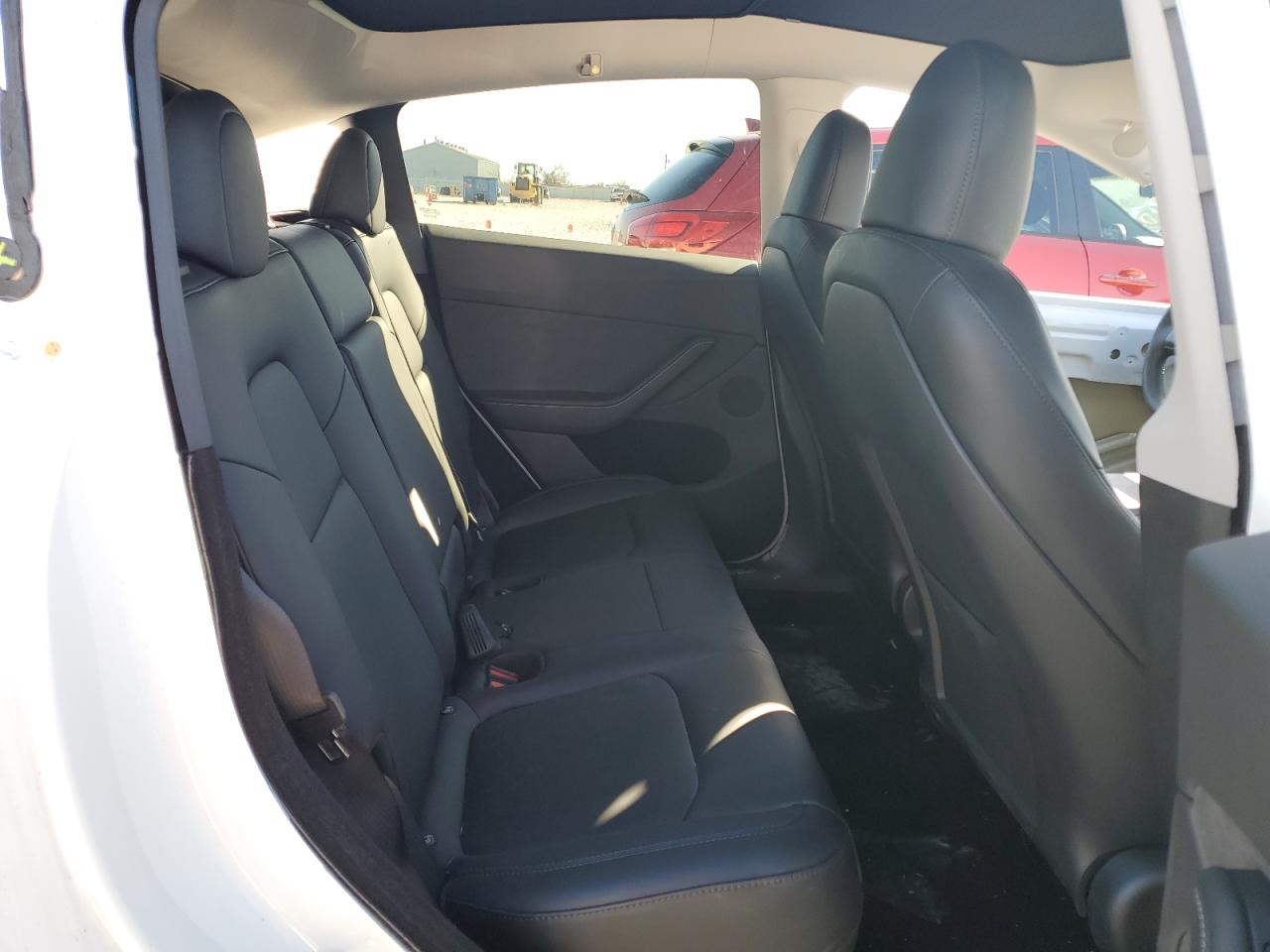 2023 TESLA MODEL Y  VIN:7SAYGDEE6PA147428