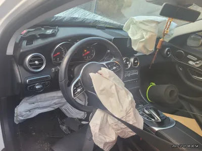 2019 Mercedes-Benz C 220 VIN: