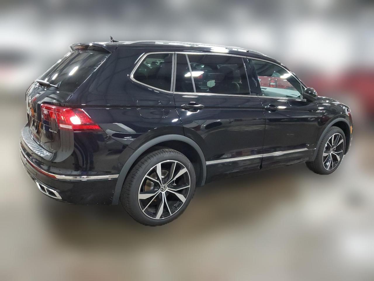 2023 VOLKSWAGEN TIGUAN SEL R-LINE BLACK VIN:3VV4B7AXXPM129131