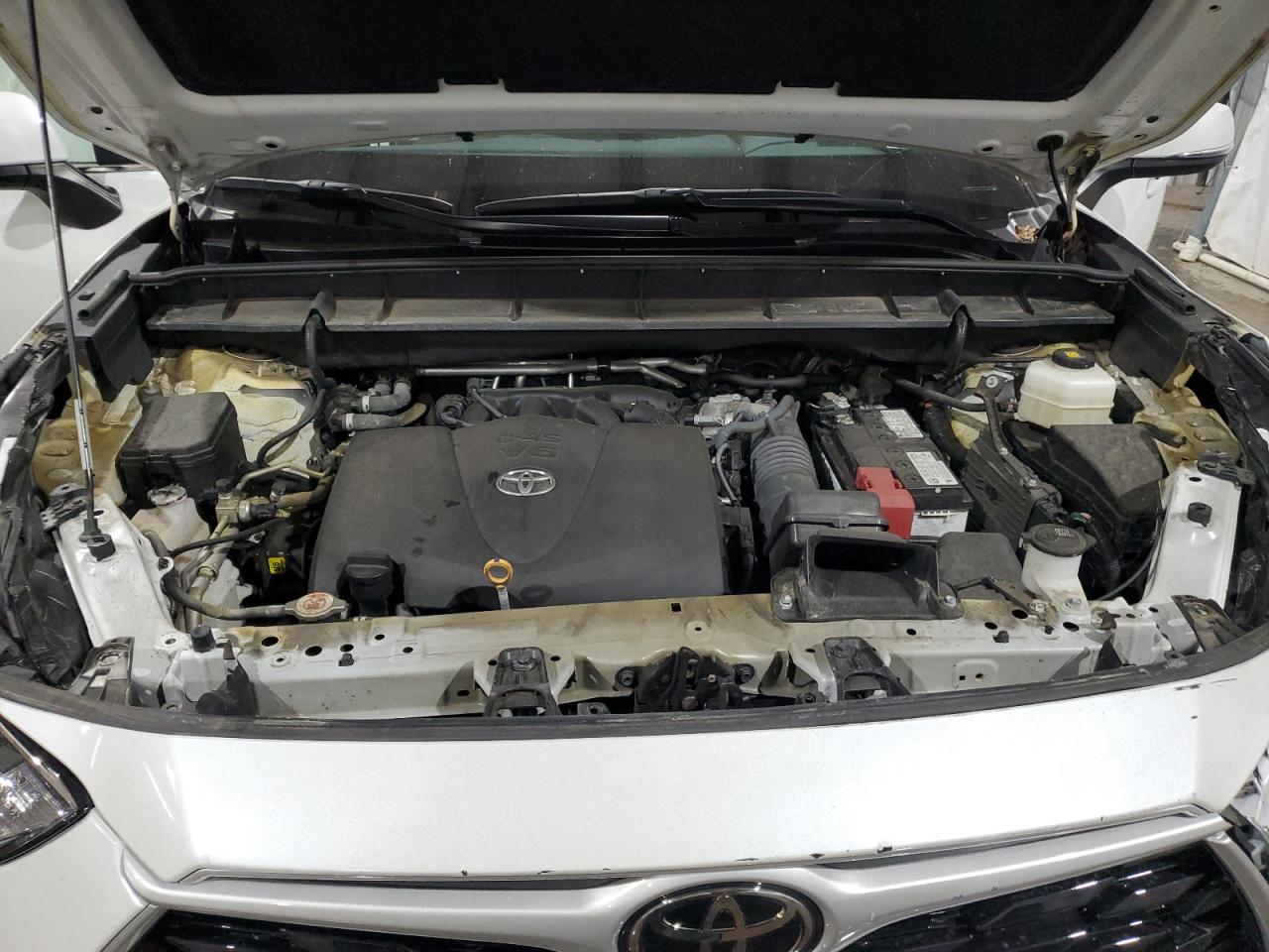 2022 TOYOTA HIGHLANDER XLE VIN:5TDGZRBH6NS255994