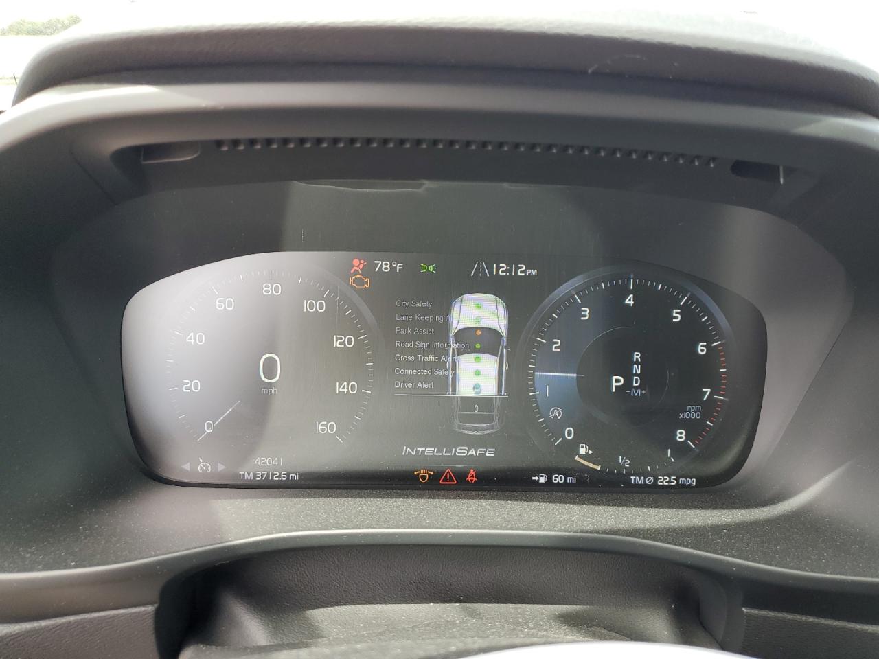 2022 VOLVO XC40 T5 MOMENTUM VIN:YV4162UK0N2647095