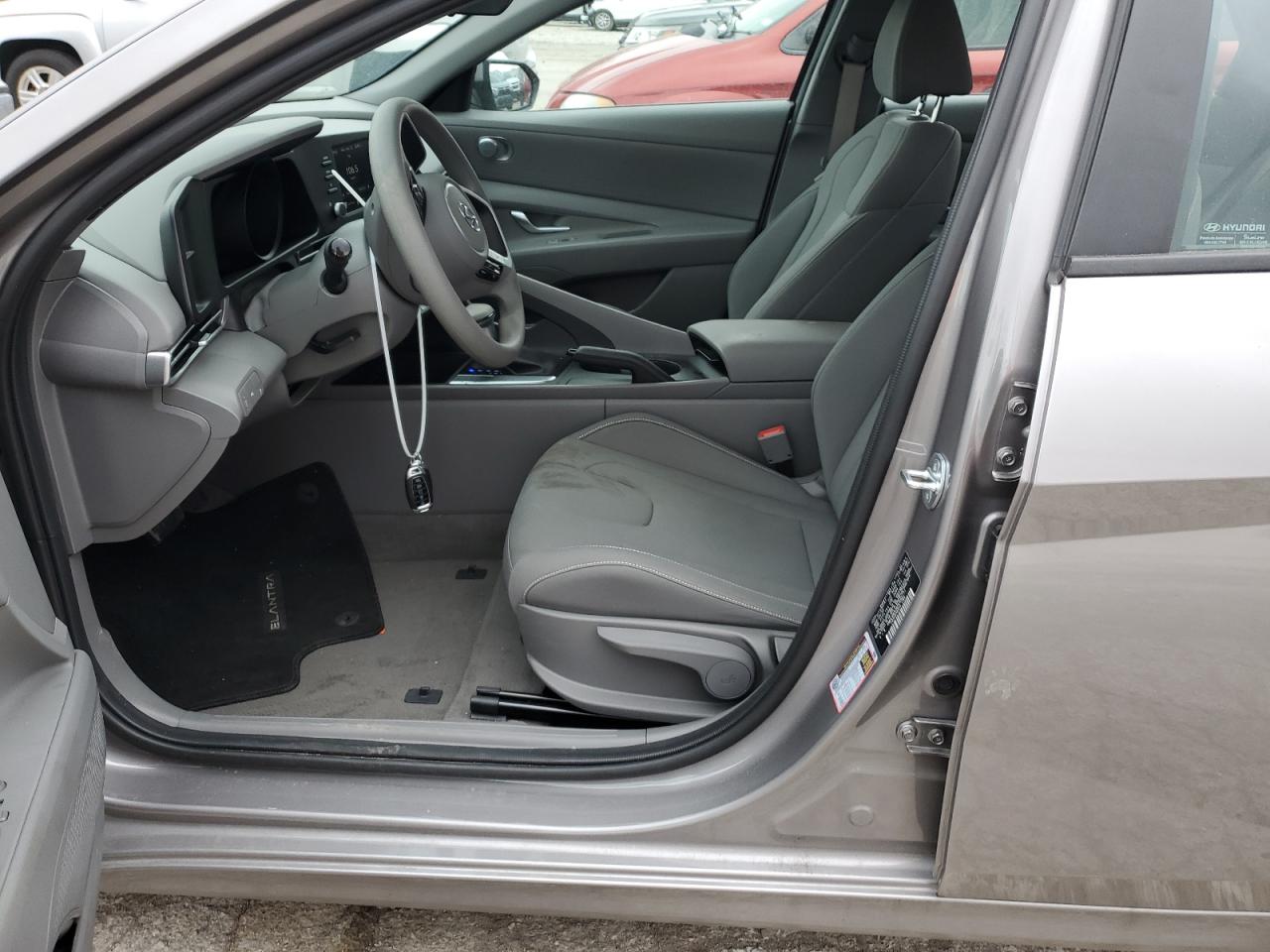 2023 HYUNDAI ELANTRA SEL VIN:KMHLM4AG6PU556171