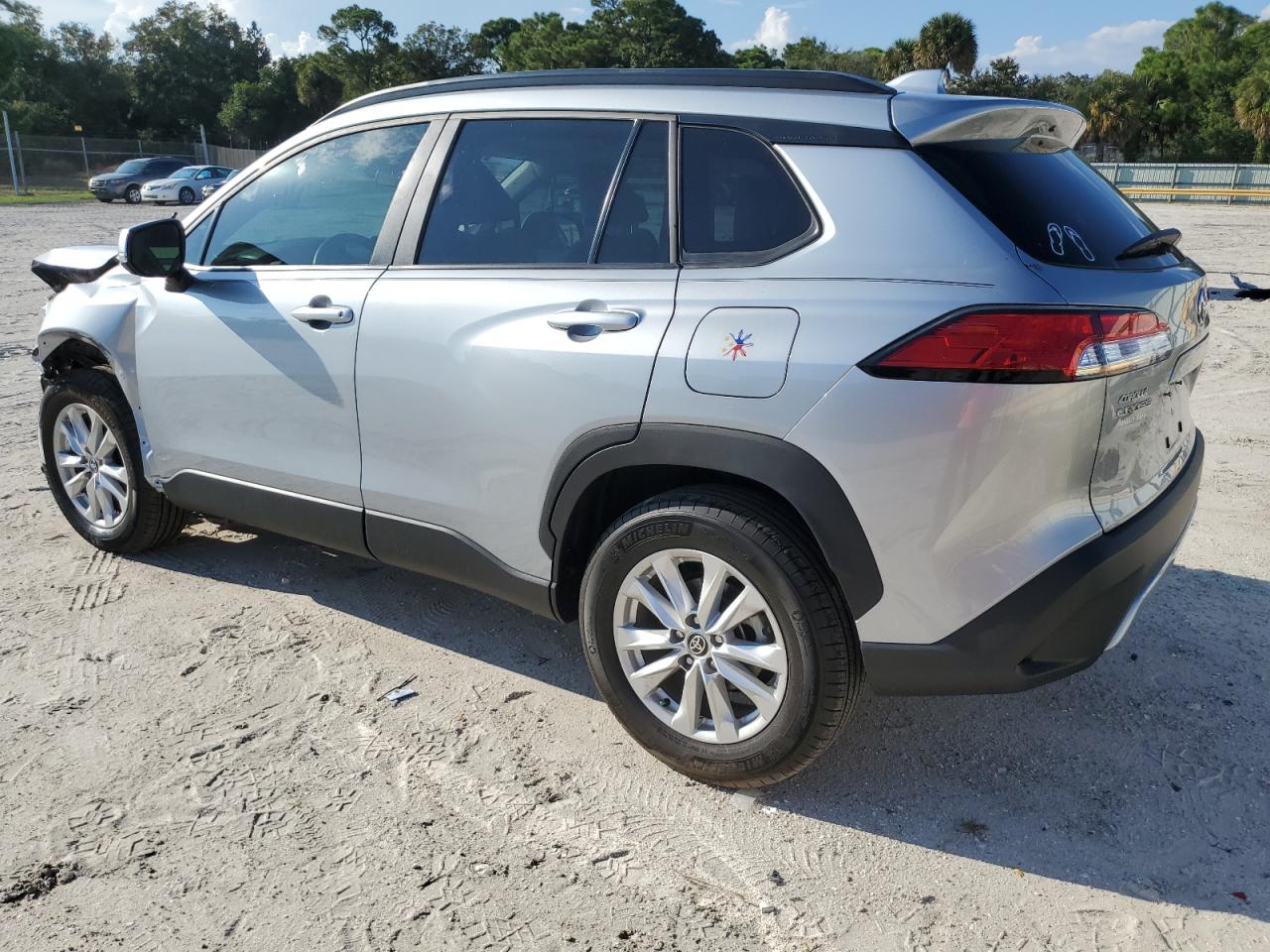 2022 TOYOTA COROLLA CROSS LE VIN:7MUBAAAG6NV031142