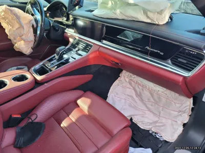 2020 Porsche Panamera VIN: