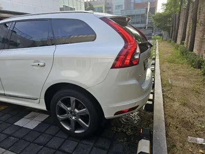 2015 Volvo XC60 080KMYV1DZ82K6F27 VIN:080KMYV1DZ82K6F27