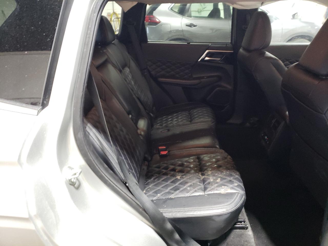 2024 MITSUBISHI OUTLANDER SEL VIN:JA4J4WA84RZ009089