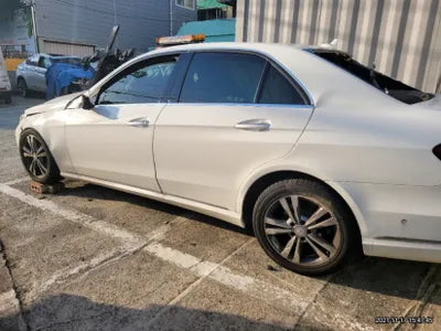 2015 Mercedes-Benz E 220 WDDHF0AB9FB129441 VIN:WDDHF0AB9FB129441