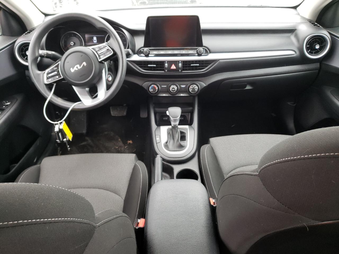 2022 KIA FORTE FE VIN:3KPF24AD7NE458887
