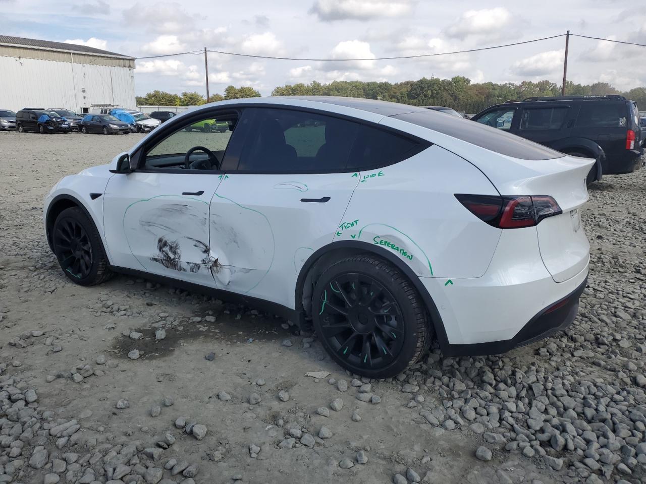 2022 TESLA MODEL Y  VIN:7SAYGDEE1NF328971