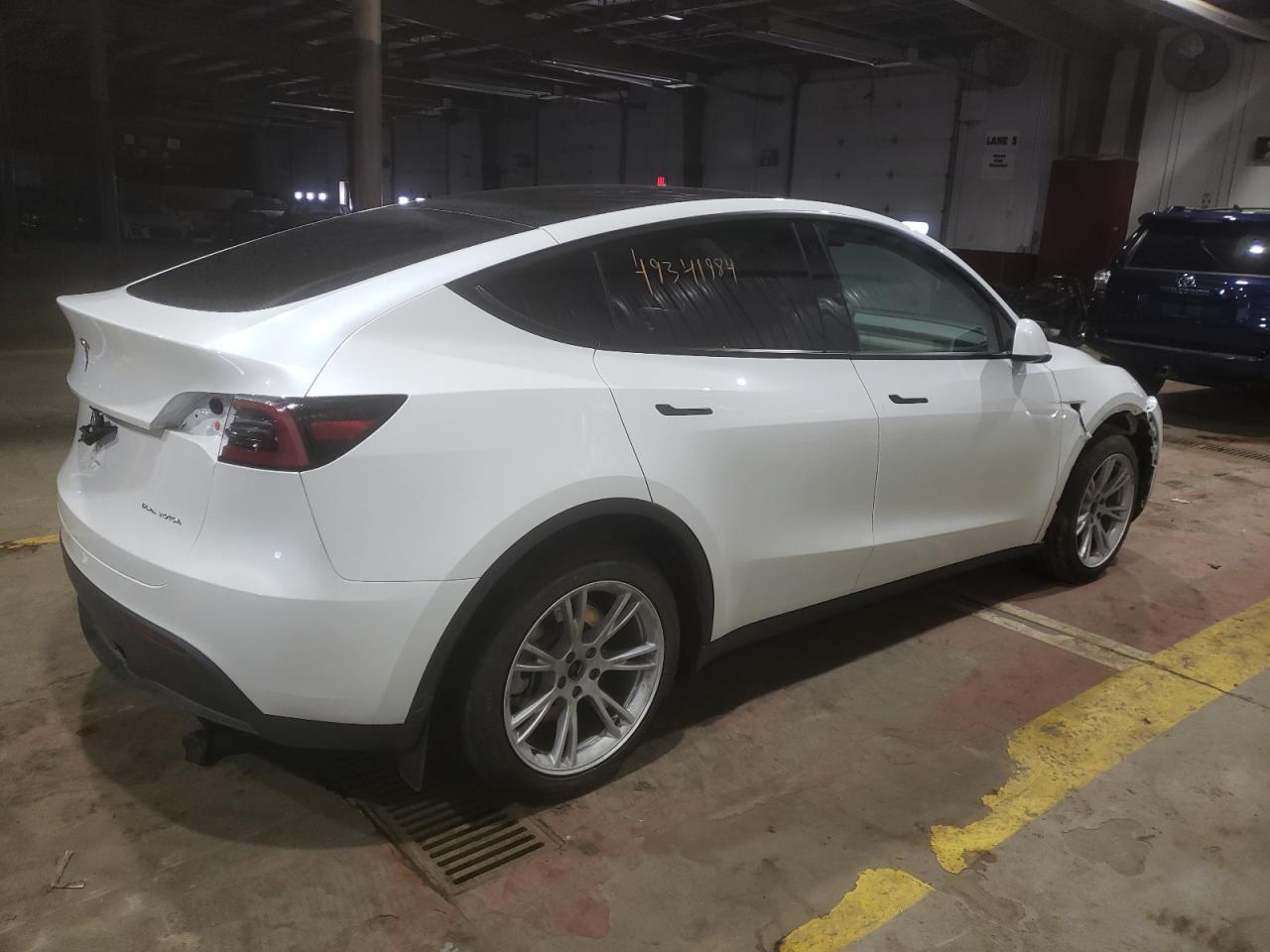 2023 TESLA MODEL Y  VIN:7SAYGDEE5PF685962