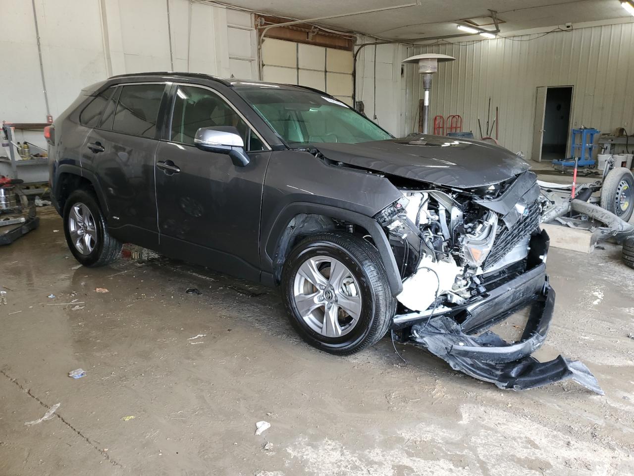 2022 TOYOTA RAV4 XLE VIN:JTMRWRFV6ND152877