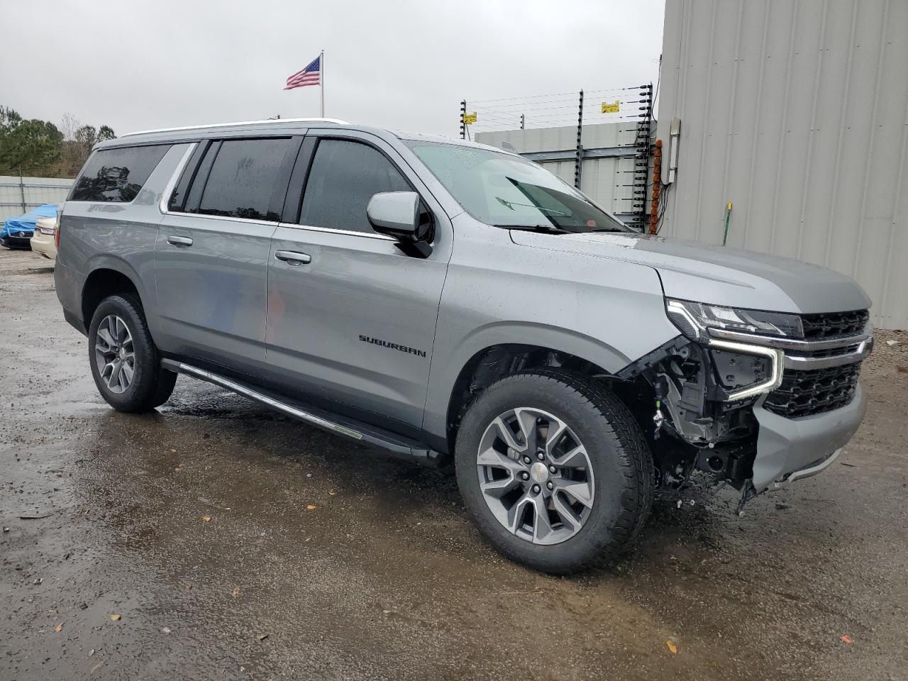 2024 CHEVROLET SUBURBAN C1500 LS VIN:1GNSCBKD4RR220754