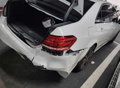 2016 Mercedes-Benz E 220 VIN: