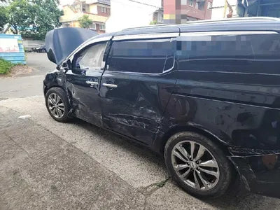 2016 Kia Carnival VIN:
