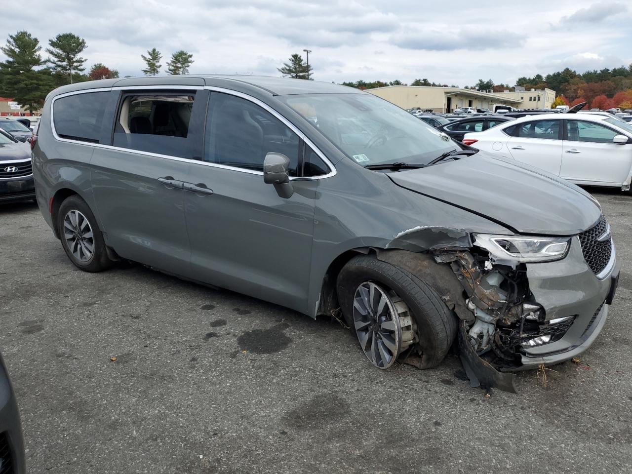 2022 CHRYSLER PACIFICA HYBRID TOURING L VIN:2C4RC1L76NR124235