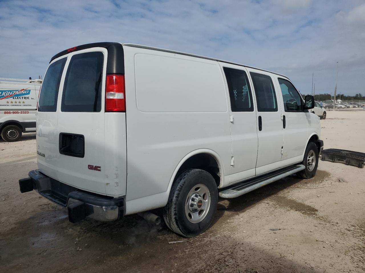2022 GMC SAVANA G2500 VIN:1GTW7AF76N1264390