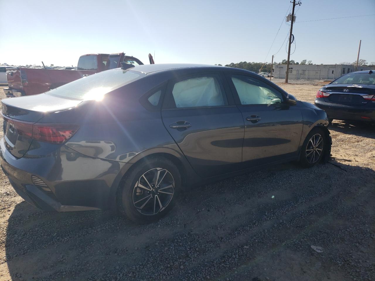 2022 KIA FORTE FE VIN:3KPF24AD0NE471917