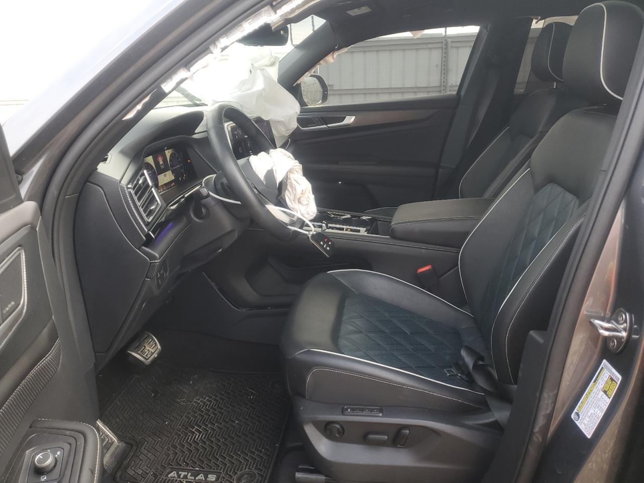 2024 VOLKSWAGEN ATLAS CROSS SPORT SEL PREMIUM R-LINE VIN:1V2FE2CA3RC215426