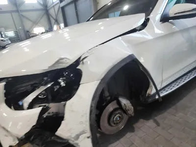 2019 Mercedes-Benz GLC 300 VIN: