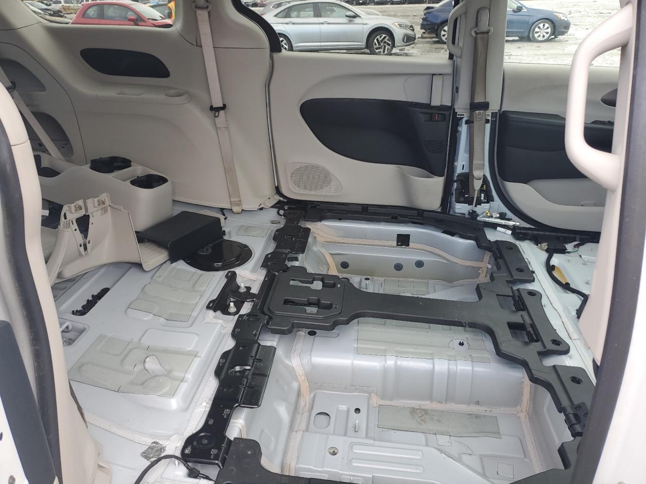 2023 CHRYSLER VOYAGER LX VIN:2C4RC1CG8PR559521