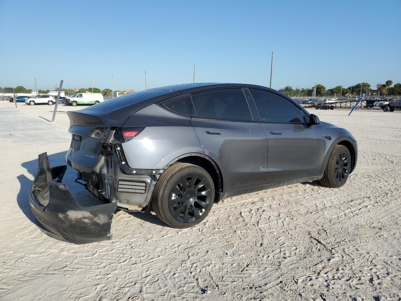 2023 TESLA MODEL Y  VIN:7SAYGDEE1PF878545