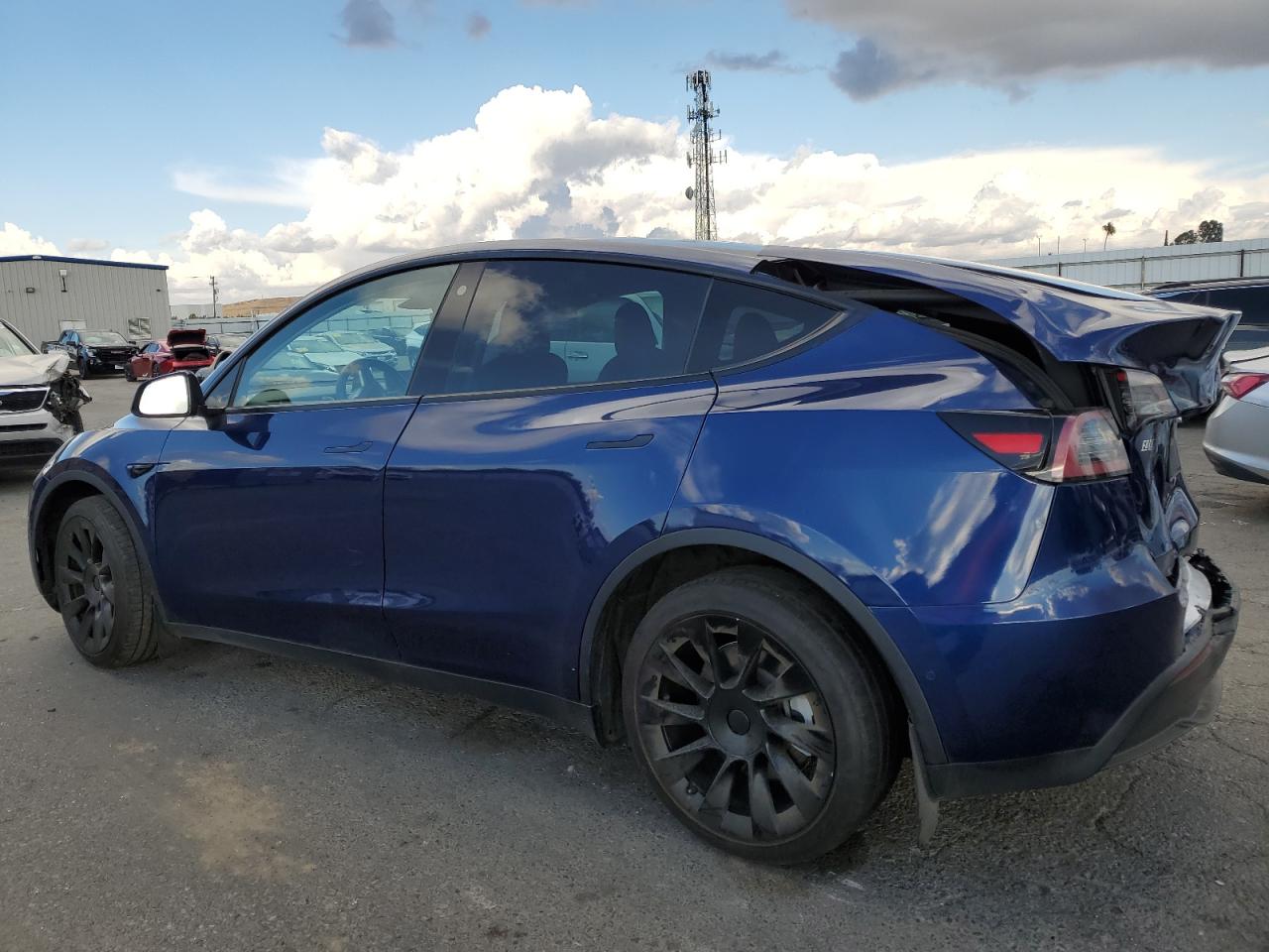 2022 TESLA MODEL Y  VIN:7SAYGDEE6NF386736