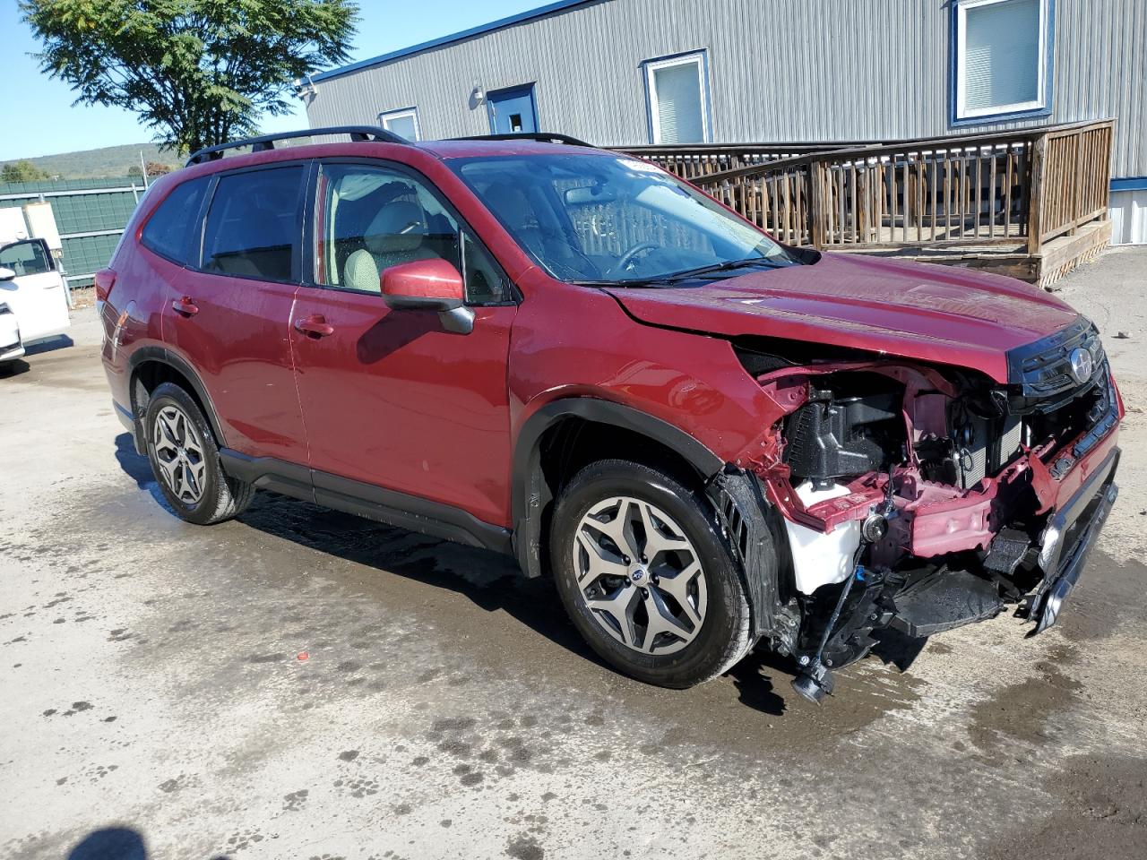 2024 SUBARU FORESTER PREMIUM VIN:JF2SKACC7RH509842