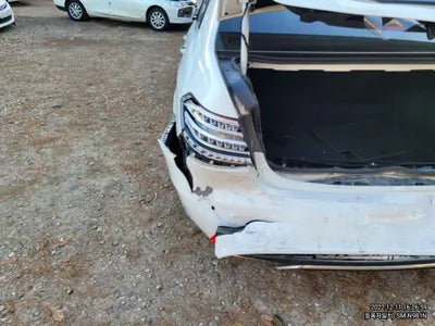 2016 Mercedes-Benz E 250 932KMWDDHF9HB7GB2 VIN:932KMWDDHF9HB7GB2