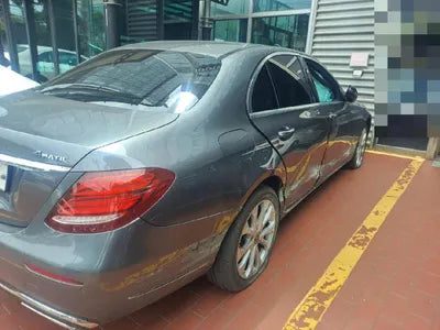 2019 Mercedes-Benz E 300 VIN: