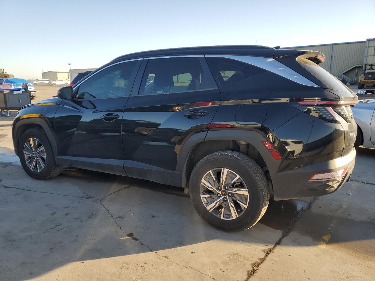 2022 HYUNDAI TUCSON BLUE VIN:KM8JBCA13NU025820