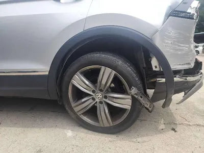 2018 Volkswagen Tiguan VIN: