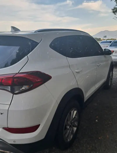 2017 Hyundai Tucson KMHJ3815GHU358354 VIN:KMHJ3815GHU358354