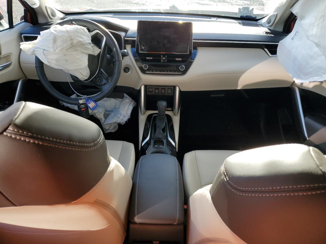 2023 TOYOTA COROLLA CROSS XLE VIN:7MUDAABG0PV063871
