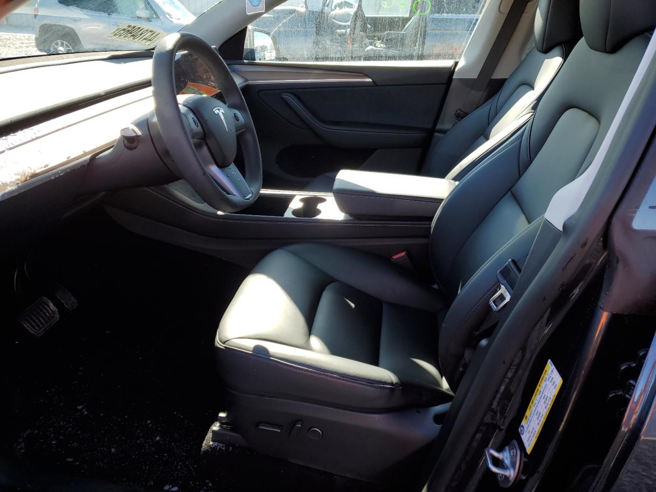 2024 TESLA MODEL Y  VIN:7SAYGDEE8RA234184