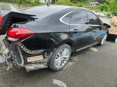 2015 Jaguar SL VIN: