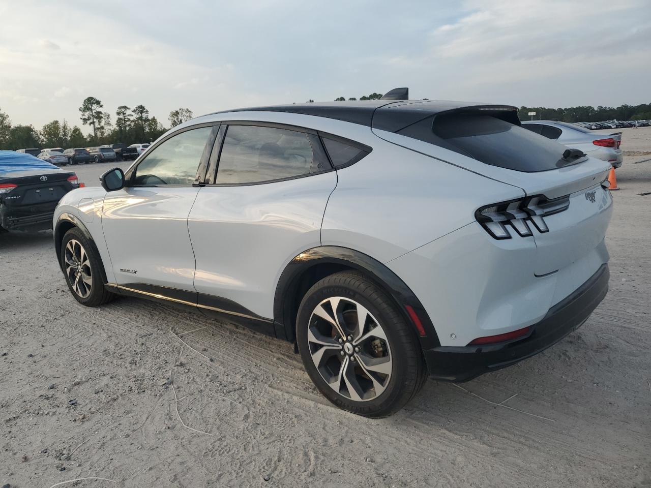 2023 FORD MUSTANG MACH-E PREMIUM VIN:3FMTK3R73PMA64464