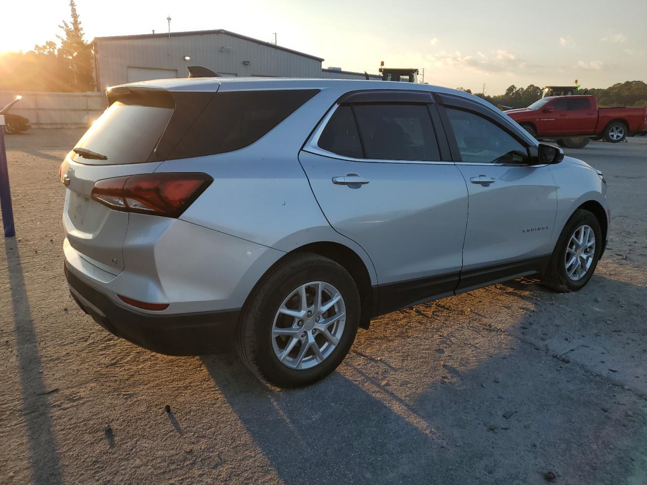2022 CHEVROLET EQUINOX LT VIN:3GNAXKEV5NL113718