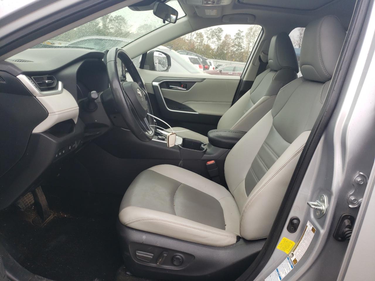 2022 TOYOTA RAV4 XLE PREMIUM VIN:JTMB6RFV3ND059817