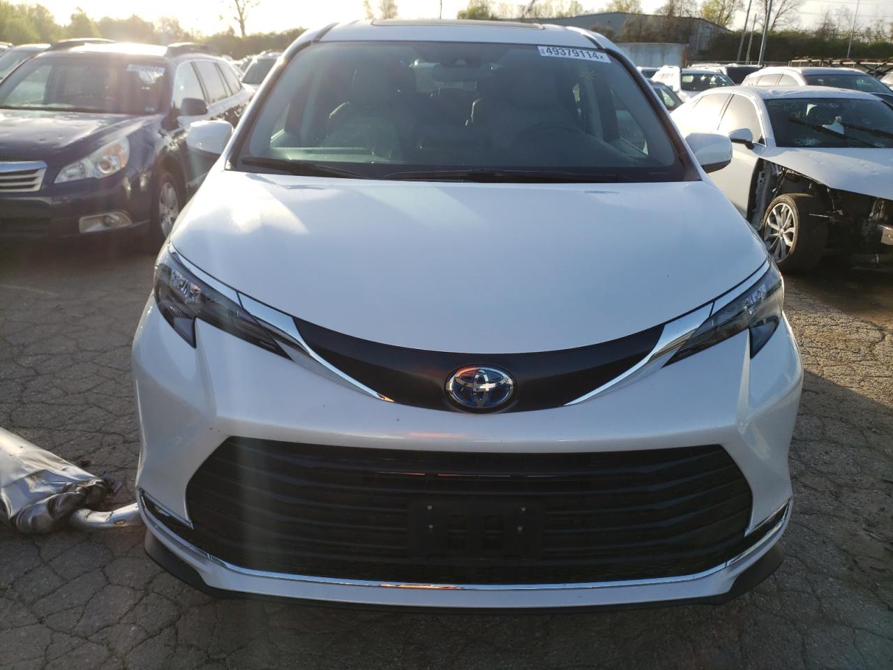 2024 TOYOTA SIENNA XLE VIN:5TDYSKFC7RS110547