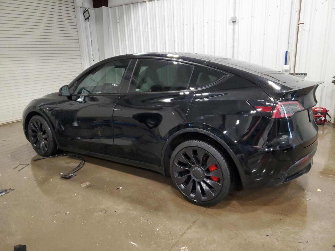 2022 TESLA MODEL Y  VIN:7SAYGDEF4NF511192