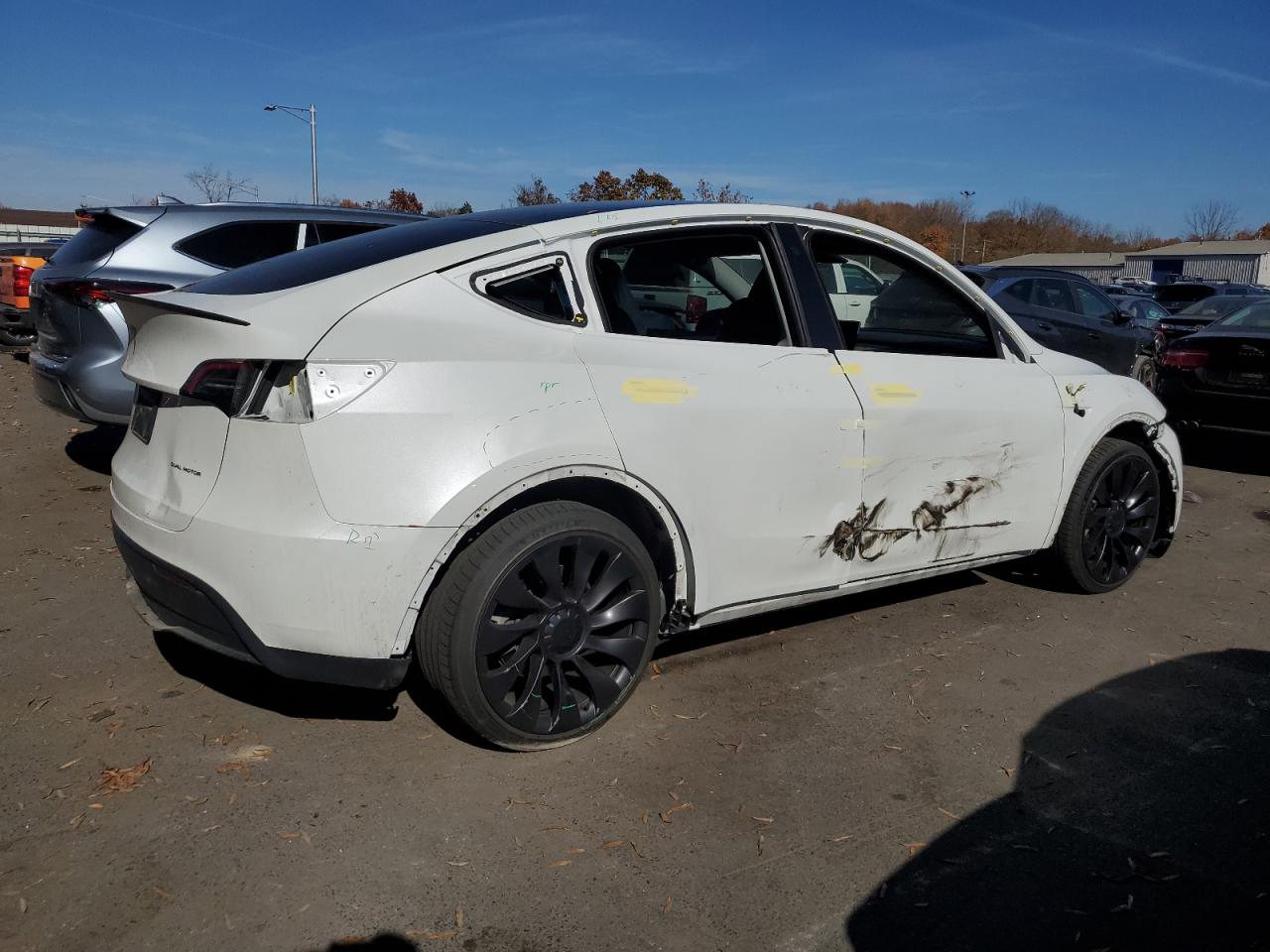 2023 TESLA MODEL Y  VIN:7SAYGDEEXPA052211