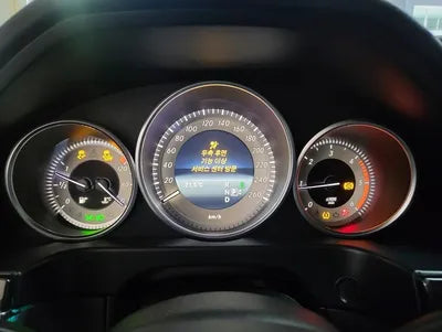 2014 Mercedes-Benz E 220 VIN: