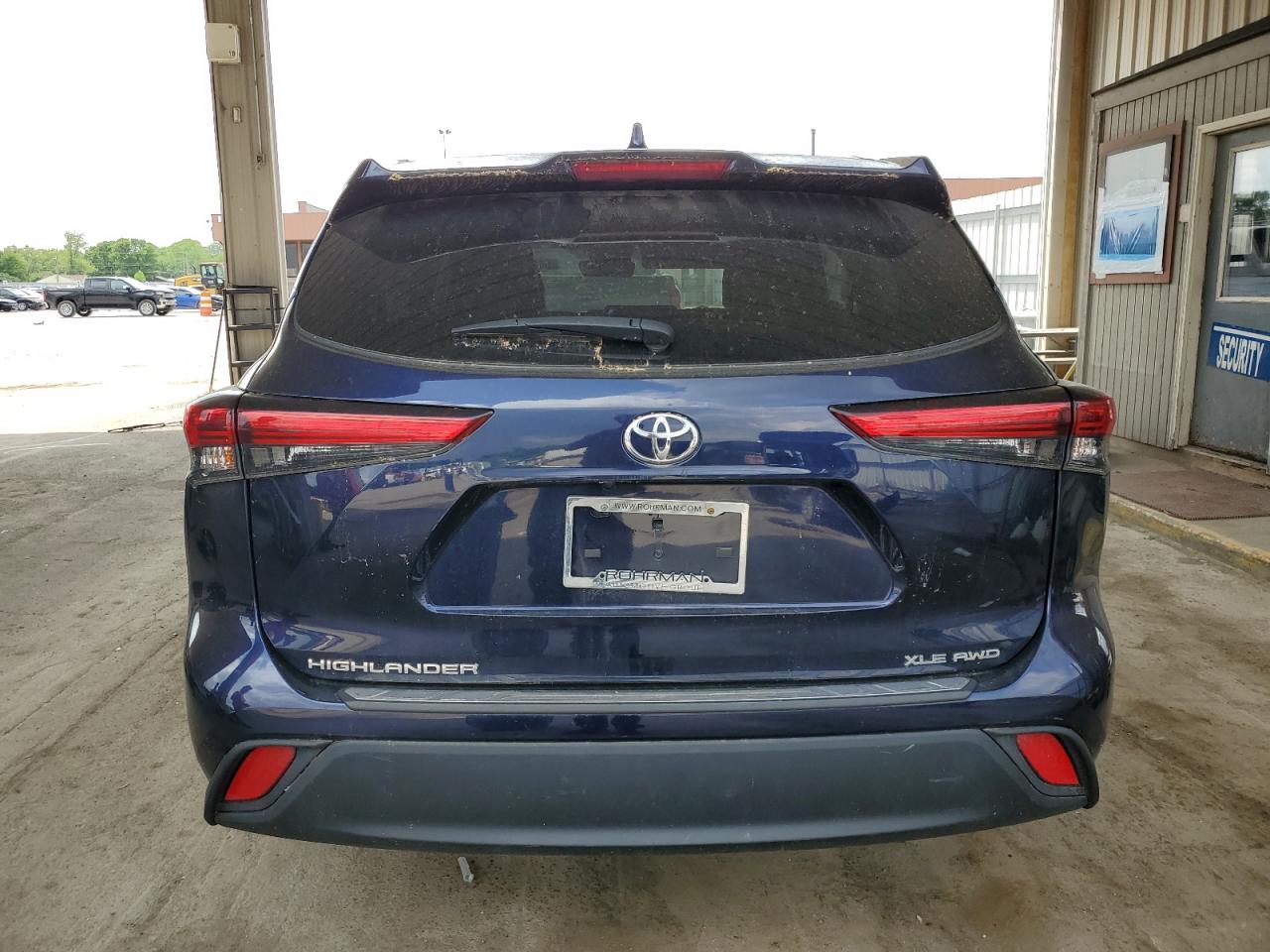 2022 TOYOTA HIGHLANDER XLE VIN:5TDGZRBH0NS181214