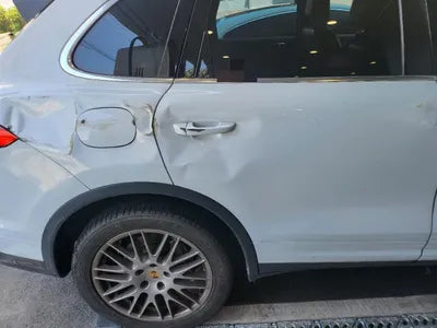 2015 Porsche Cayenne VIN: